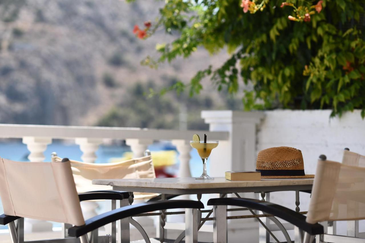 Knossos Hotel