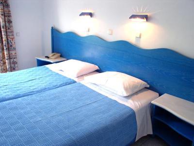 Knossos Hotel 2*